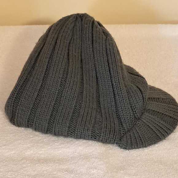 Unisex Ribbed-Style Beanie Hat with Visor, Gray - Picture 2 of 3